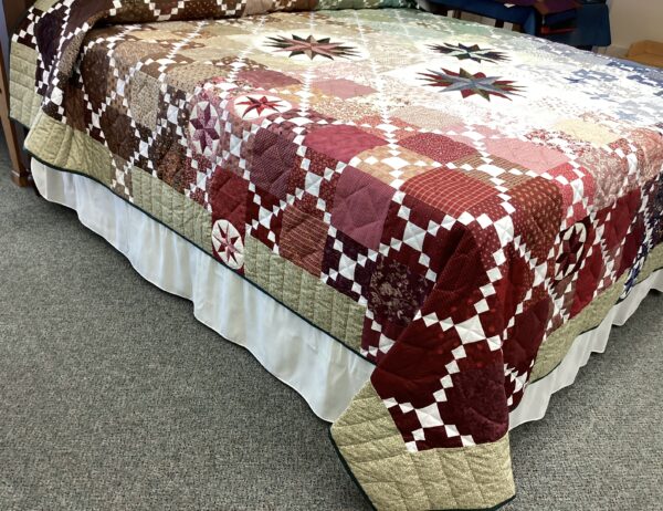 Susquehanna Compass King Size Hand-Stitched Quilt - Image 5